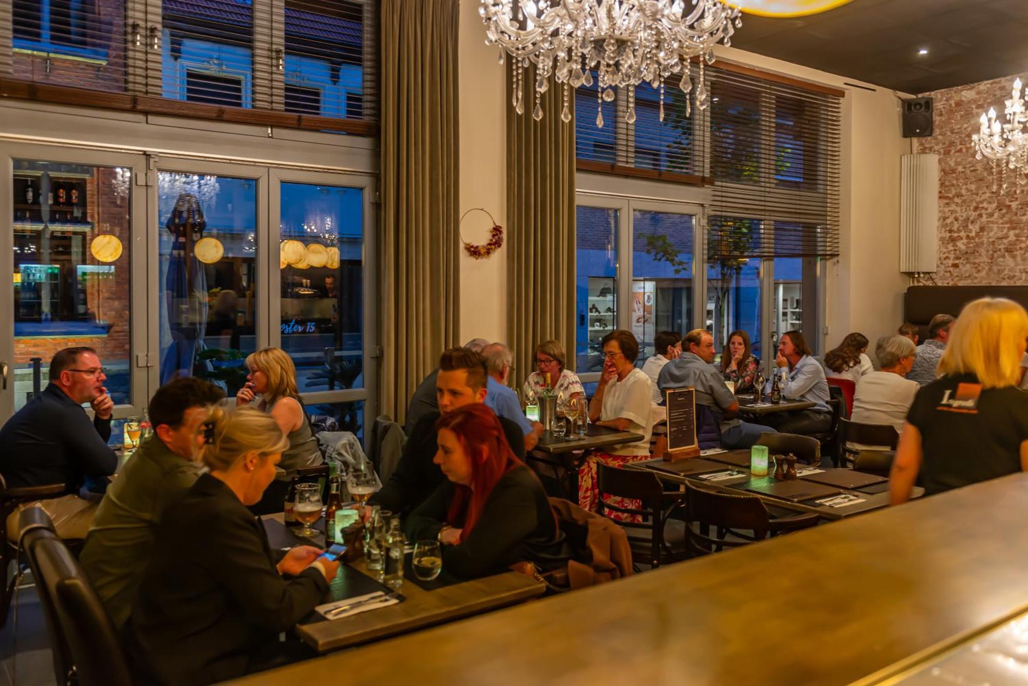 Hotel Ingredi Bree Bagian luar foto
