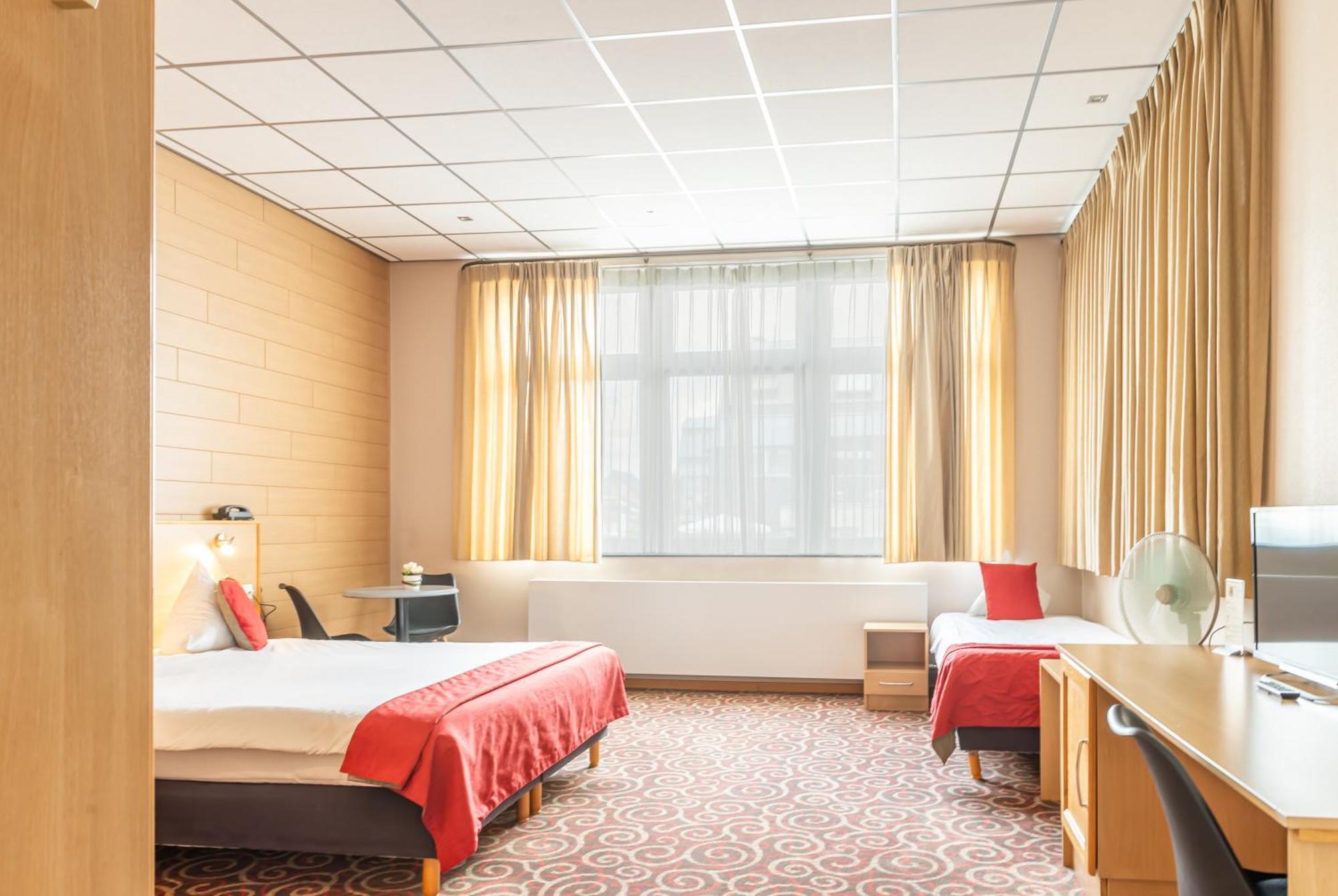 Hotel Ingredi Bree Bagian luar foto