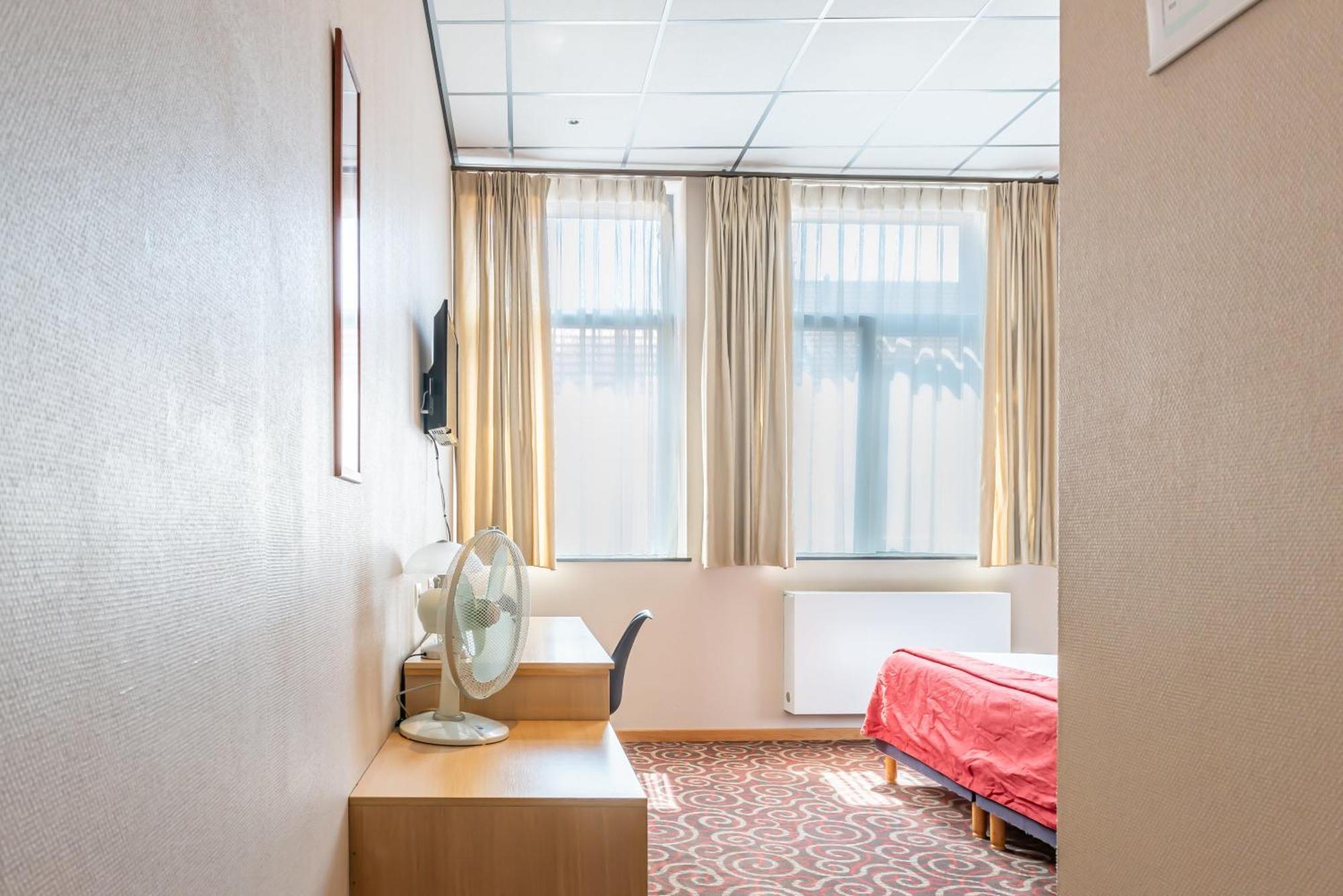 Hotel Ingredi Bree Bagian luar foto