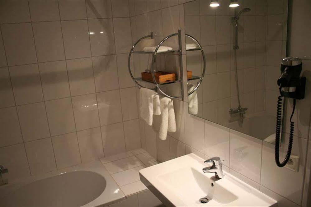 Hotel Ingredi Bree Bagian luar foto