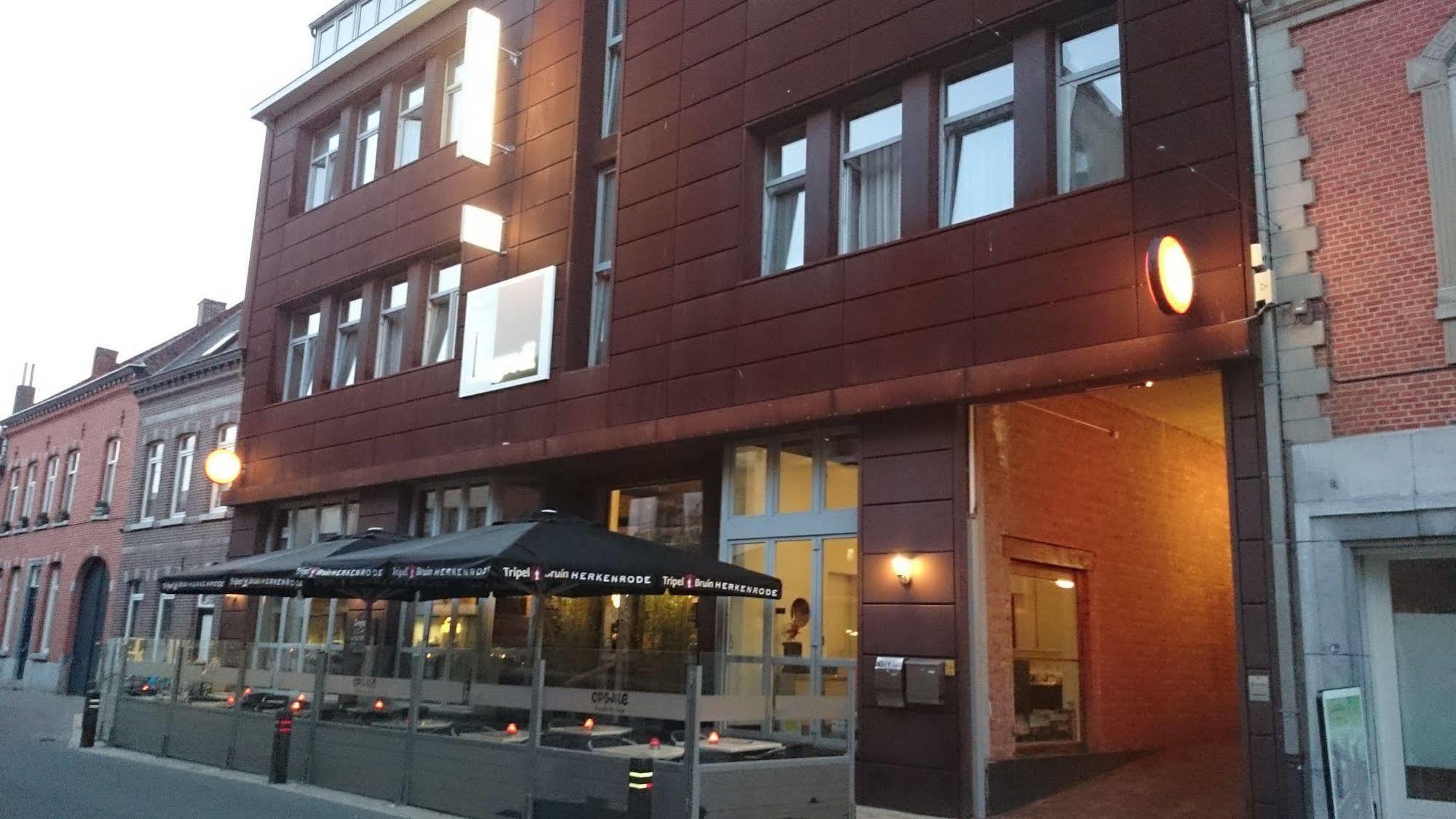 Hotel Ingredi Bree Bagian luar foto